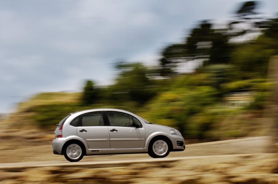  Citroen C3 VTR 2005 года  (фото 12 из 45)
